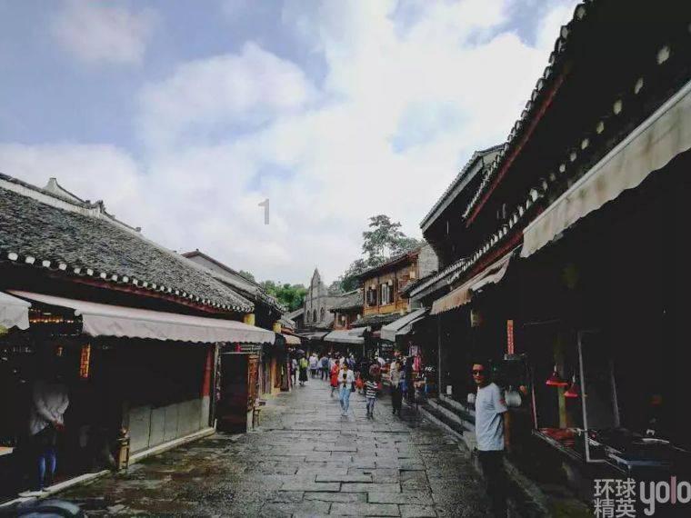 可爱吊带裙